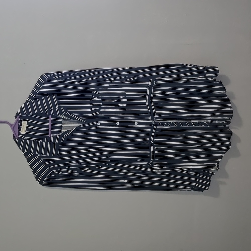 Long sleeve tunic length Button Down top
